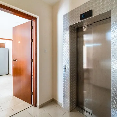 Apartament Market View - Near The Larnaca