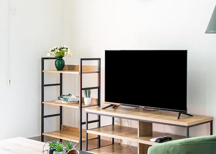 Market View - Near The Apartamento Larnaca