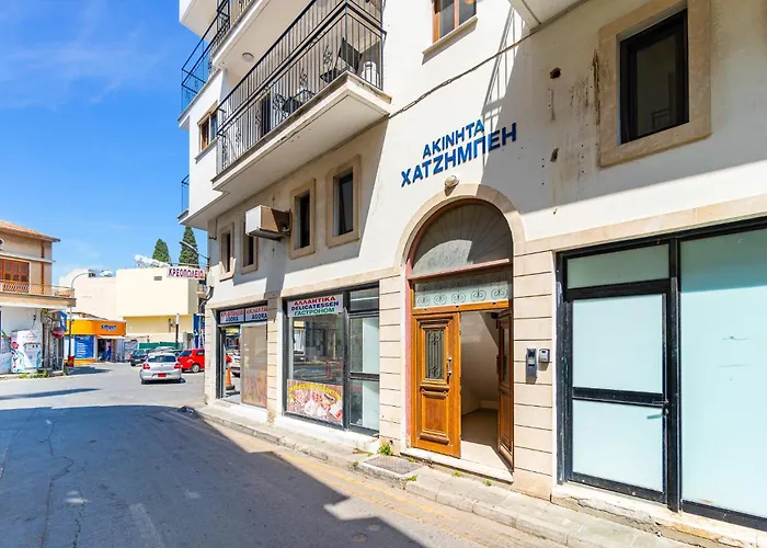 Market View - Near The * Larnaca